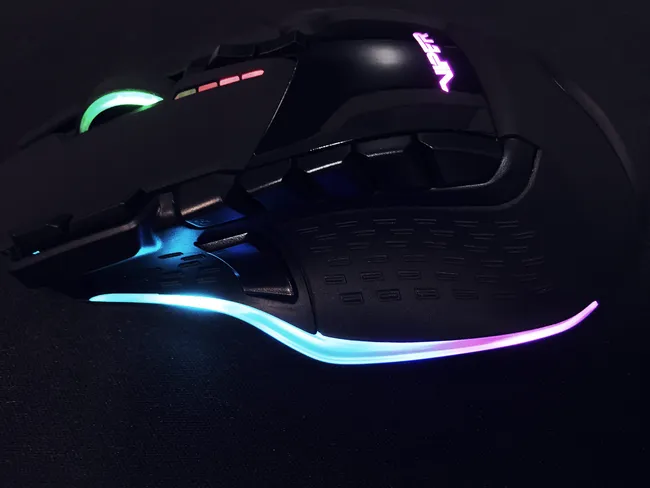 Patriot Viper V570 Blackout Edition RGB Laser Gaming Mouse - Wired - PV570LUXWAK