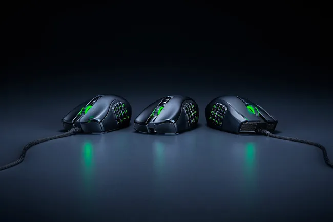 Razer Naga X – Ergonomic MMO Gaming Mouse (RZ01-03590100-R3M1)