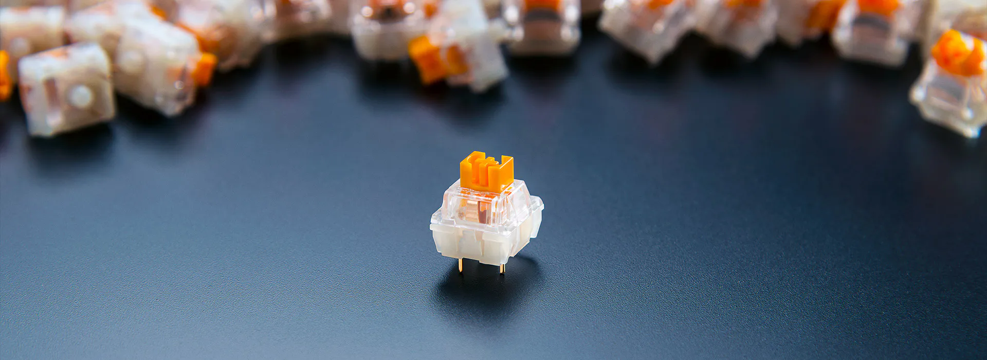 razer-blackwidow-v4-75-tactile-mechanical-switches-desktop.webp