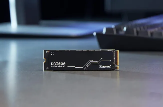 SSD Kingston 1024G KC3000 M.2 2280 PCIe 4.0 x4 NVMe SSD - SKC3000S/1024G, with read speeds up to 7000MB/s and write speeds up to 6000MB/s (SKC3000S/1024G)